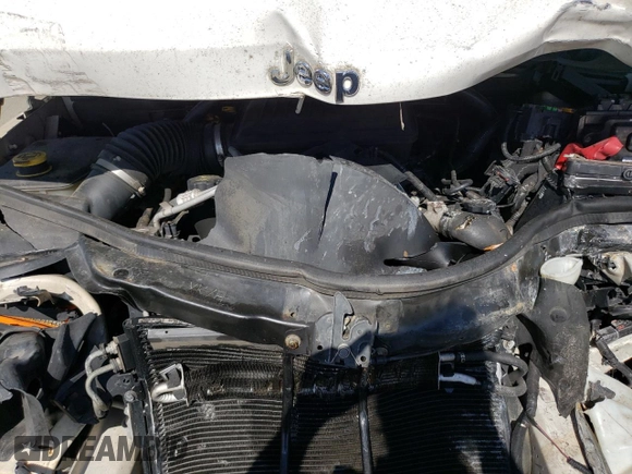 2006 Jeep Commander with VIN 1J8HG48N26C123370, listed as a Copart auction lot 42310645 with 94,985 mi miles and Salvage title. Bid and sale history available at DreamBid. Image 14.