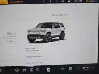 2025 Rivian R1S Adventure z VIN 7PDSGBBA2SN058678, wystawiony jako IAAI lot #41429201 z przebiegiem 2 322 mil mil oraz . Historia ofert i sprzedaży dostępna na DreamBid. Obrazek 7.