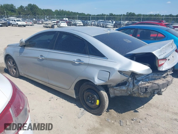 2011 Hyundai Sonata SE with VIN 5NPEC4AC0BH012927, listed as a IAAI auction lot 40395305 with 144,138 mi miles. Bid and sale history available at carsss.com. Image 3.