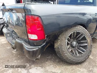 2017 Ram 2500 Tradesman z VIN 3C6UR4CJ1HG748189, wystawiony jako IAAI lot #42077420 z przebiegiem 175 256 mil mil oraz . Historia ofert i sprzedaży dostępna na DreamBid. Obrazek 6.