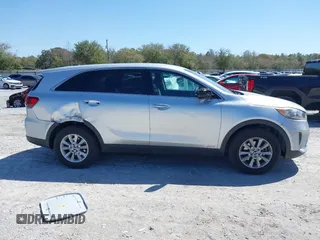 2019 Kia Sorento LX V6 with VIN 5XYPGDA59KG482718, listed as a IAAI auction lot 41732720 with 94,610 mi miles. Bid and sale history available at carsss.com. Image 14.