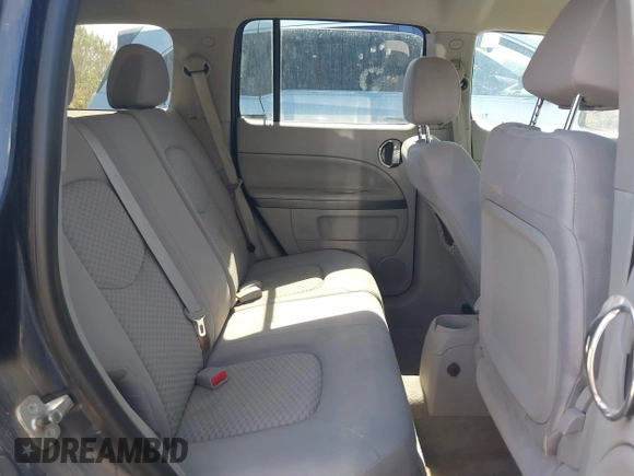 2010 Chevrolet HHR 1LT с VIN 3GNBABDB7AS569037, выставлен на аукционе IAAI как лот 42606165 с пробегом 119 588 миль миль и . История ставок и продаж доступна на DreamBid. Изображение 8.