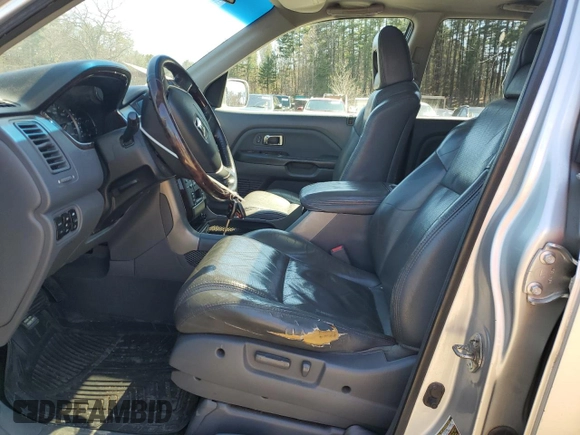 2005 Honda Pilot EX-L z VIN 5FNYF18595B055806, wystawiony jako Copart lot #52372625 z przebiegiem 180 886 mil mil oraz Czysty tytuł • Clean title. Historia ofert i sprzedaży dostępna na DreamBid. Obrazek 7.