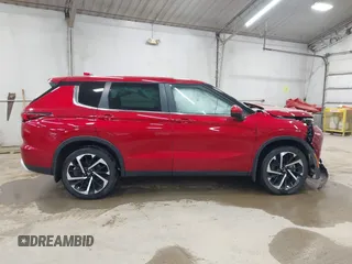 2023 Mitsubishi Outlander SE z VIN JA4J4UA86PZ048784, wystawiony jako IAAI lot #42133838 z przebiegiem 10 680 mil mil oraz . Historia ofert i sprzedaży dostępna na DreamBid. Obrazek 13.