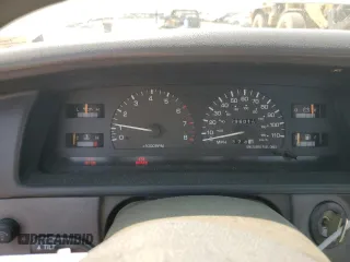 1993 Toyota T100 DX z VIN JT4VD10A5P0010588, wystawiony jako Copart lot #63862014 z przebiegiem 295 012 mil mil oraz Czysty tytuł • Clean title. Historia ofert i sprzedaży dostępna na DreamBid. Obrazek 9.