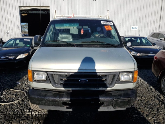 2006 Ford Econoline Passenger XL with VIN 1FBSS31L96HA80345, listed as a Copart auction lot 81589294 with Not Provided miles and Salvage Title. Bid and sale history available at carsss.com. Image 5.