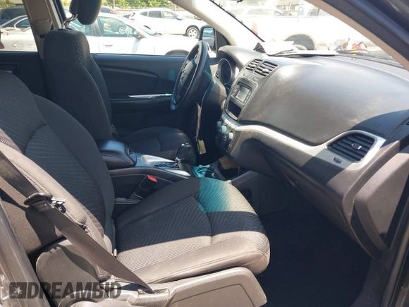 2017 Dodge Journey SXT z VIN 3C4PDDBG6HT574394, wystawiony jako IAAI lot #42267812 z przebiegiem Nie podano mil oraz . Historia ofert i sprzedaży dostępna na DreamBid. Obrazek 5.