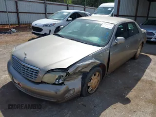 2003 Cadillac DeVille z VIN 1G6KD54Y23U115516, wystawiony jako IAAI lot #42053767 z przebiegiem 132 466 mil mil oraz . Historia ofert i sprzedaży dostępna na DreamBid. Obrazek 2.