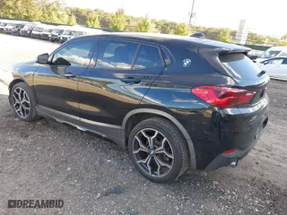 2018 BMW X2 xDrive28i with VIN WBXYJ5C33JEF78378, listed as a IAAI auction lot 40577868 with 45,592 mi miles. Bid and sale history available at carsss.com. Image 3.