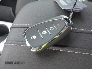 2025 Chevrolet Blazer LT с VIN 3GNKBHR49SS210008, выставлен на аукционе IAAI как лот 42567029 с пробегом 125 миль миль и . История ставок и продаж доступна на DreamBid. Изображение 11.