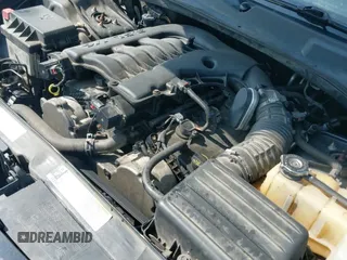 2007 Chrysler 300 Limited с VIN 2C3KA53G07H835960, выставлен на аукционе IAAI как лот 42613055 с пробегом 145 841 миль миль и . История ставок и продаж доступна на DreamBid. Изображение 18.