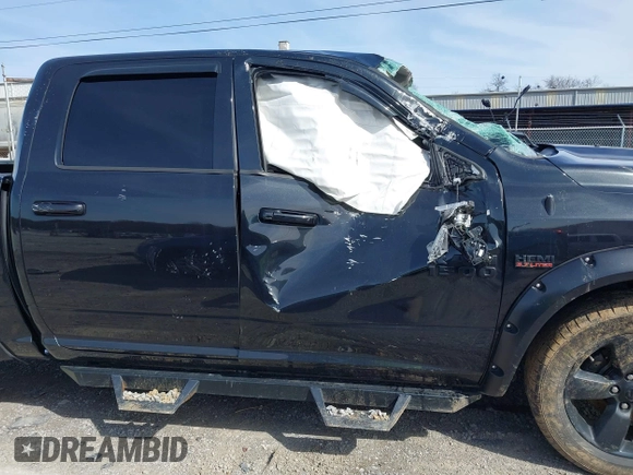 2018 Ram 1500 SLT with VIN 1C6RR7LT7JS294389, listed as a IAAI auction lot 41600149 with 109,504 mi miles. Bid and sale history available at carsss.com. Image 13.