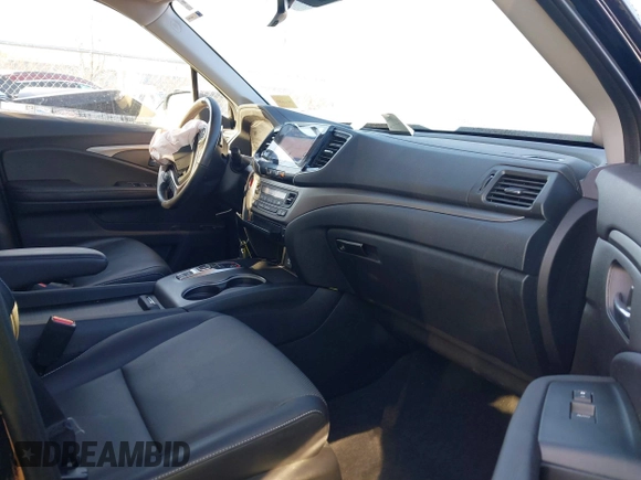 2022 Honda Ridgeline RTL-E with VIN 5FPYK3F77NB034066, listed as a IAAI auction lot 41785064 with 22,098 mi miles and . Bid and sale history available at DreamBid. Image 5.