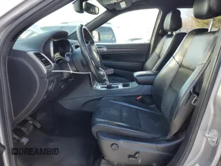 2018 Jeep Grand Cherokee Altitude z VIN 1C4RJFAG6JC452988, wystawiony jako Copart lot #88226035 z przebiegiem 120 015 mil mil oraz Szkoda całkowita • Salvage title. Historia ofert i sprzedaży dostępna na DreamBid. Obrazek 7.