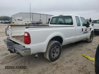 2008 Ford F-250 XL with VIN 1FTSX20558EB19852, listed as a Copart auction lot 42393595 with 213,258 mi miles and Clean title. Bid and sale history available at DreamBid. Image 3.
