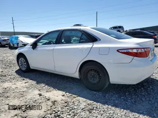 2015 Toyota Camry XLE with VIN 4T4BF1FKXFR483487, listed as a Copart auction lot 50311125 with 124,543 mi miles and Salvage Title. Bid and sale history available at carsss.com. Image 2.