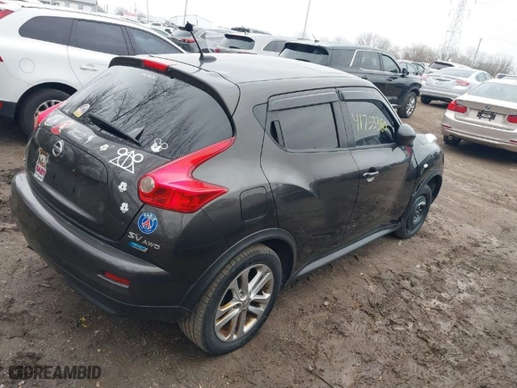 2013 Nissan Juke S with VIN JN8AF5MV5DT230602, listed as a IAAI auction lot 41753380 with 133,884 mi miles. Bid and sale history available at carsss.com. Image 4.