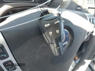 2007 Saab 9-3 z VIN YS3FD49Y471008016, wystawiony jako IAAI lot #42140669 z przebiegiem 125 360 mil mil oraz . Historia ofert i sprzedaży dostępna na DreamBid. Obrazek 11.