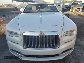 2018 Rolls-Royce Dawn z VIN SCA666D5XJU107625, wystawiony jako Copart lot #84906594 z przebiegiem Nie podano mil oraz Nie do naprawy. Historia ofert i sprzedaży dostępna na DreamBid. Obrazek 5.