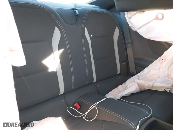 2018 Chevrolet Camaro 1SS with VIN 1G1FF1R78J0135848, listed as a IAAI auction lot 40955794 with 15588 miles. Bid and sale history available at carsss.com. Image 8.