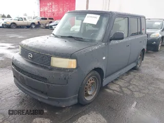 2005 Scion xB with VIN JTLKT324X50197322, listed as a IAAI auction lot 41953951 with 155,305 mi miles. Bid and sale history available at carsss.com. Image 2.