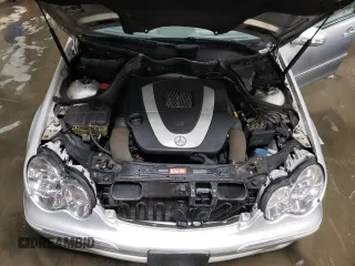 2006 Mercedes-Benz C 280 Luxury with VIN WDBRF92H16F762884, listed as a Copart auction lot 44983775 with 152,179 mi miles and Salvage Title. Bid and sale history available at DreamBid. Image 11.
