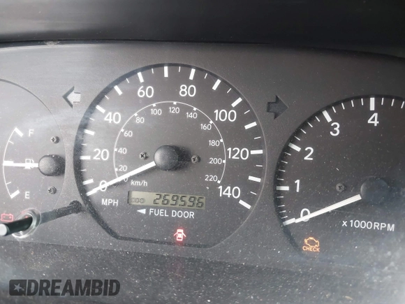 2000 Toyota Camry CE z VIN JT2BG22K9Y0458526, wystawiony jako IAAI lot #42289402 z przebiegiem 269 596 mil mil oraz . Historia ofert i sprzedaży dostępna na DreamBid. Obrazek 7.