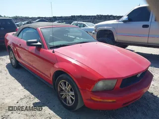 2008 Ford Mustang Deluxe with VIN 1ZVHT84N685189280, listed as a IAAI auction lot 42054118 with Not provided miles and . Bid and sale history available at DreamBid. Image 1.