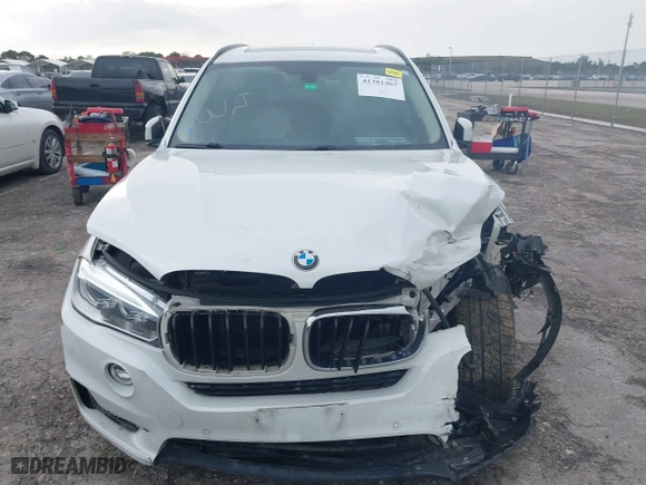 2015 BMW X5 sDrive35i with VIN 5UXKR2C53F0H37625, listed as a IAAI auction lot 41381467 with 110,524 mi miles. Bid and sale history available at carsss.com. Image 6.