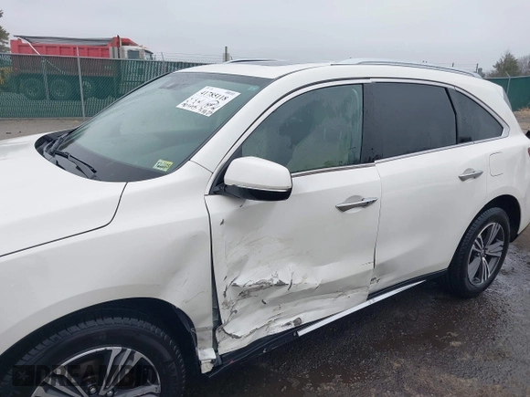 2017 Acura MDX with VIN 5FRYD4H39HB024919, listed as a IAAI auction lot 41785118 with 90,573 mi miles. Bid and sale history available at carsss.com. Image 6.