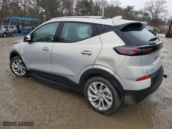 2023 Chevrolet Bolt EUV LT with VIN 1G1FY6S04P4141121, listed as a Copart auction lot 47388565 with 14,973 mi miles and Clean Title. Bid and sale history available at carsss.com. Image 2.