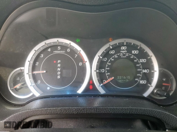 2010 Acura TSX with VIN JH4CU2F69AC011697, listed as a Copart auction lot 62818335 with 221,615 mi miles and Salvage title. Bid and sale history available at DreamBid. Image 9.