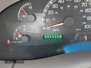 2000 Ford Expedition Eddie Bauer with VIN 1FMPU18L5YLB92805, listed as a IAAI auction lot 42853287 with 205,555 mi miles and . Bid and sale history available at DreamBid. Image 7.