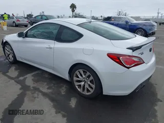2013 Hyundai Genesis Coupe R-Spec z VIN KMHHT6KD1DU112684, wystawiony jako IAAI lot #41862231 z przebiegiem 160 698 mil mil oraz . Historia ofert i sprzedaży dostępna na DreamBid. Obrazek 3.