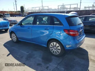 2015 Mercedes-Benz B with VIN WDDVP9AB3FJ005207, listed as a Copart auction lot 70458844 with 79,697 mi miles and Clean Title. Bid and sale history available at carsss.com. Image 2.