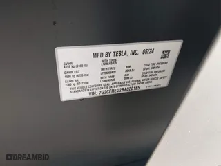 2024 Tesla Cybertruck with VIN 7G2CEHED2RA020185, listed as a IAAI auction lot 41673479 with 8,224 mi miles. Bid and sale history available at carsss.com. Image 9.