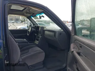 2006 GMC Sierra 1500 SLE1 z VIN 2GTEC13T561238691, wystawiony jako IAAI lot #41579152 z przebiegiem 147 026 mil mil oraz . Historia ofert i sprzedaży dostępna na DreamBid. Obrazek 5.