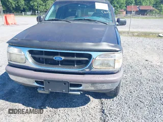 1997 Ford Explorer XL z VIN 1FMDU34E9VUC91672, wystawiony jako IAAI lot #42273914 z przebiegiem 153 944 mil mil oraz . Historia ofert i sprzedaży dostępna na DreamBid. Obrazek 6.