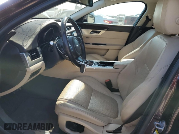 2017 Jaguar XF 20d Prestige with VIN SAJBE4BN4HCY44127, listed as a Copart auction lot 76267044 with 79,618 mi miles and Salvage Title. Bid and sale history available at carsss.com. Image 7.