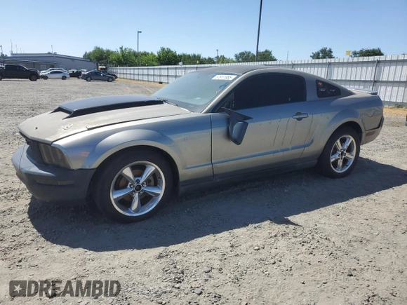 2008 Ford Mustang Deluxe with VIN 1ZVHT80N485150290, listed as a Copart auction lot 57911985 with 217,296 mi miles and Salvage title. Bid and sale history available at DreamBid. Image 1.