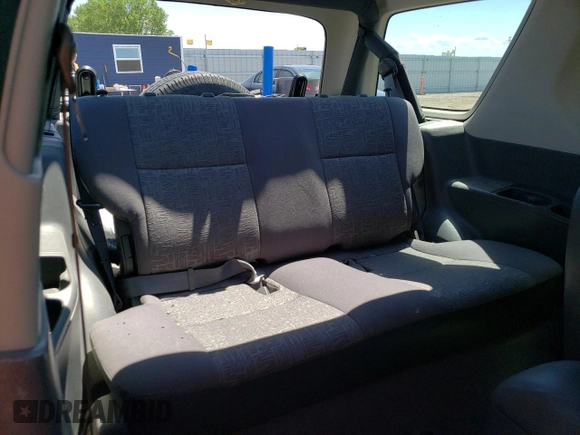 2002 Isuzu Rodeo z VIN 4S2CK57W324328446, wystawiony jako Copart lot #58097174 z przebiegiem 118 514 mil mil oraz Szkoda całkowita • Salvage title. Historia ofert i sprzedaży dostępna na DreamBid. Obrazek 11.