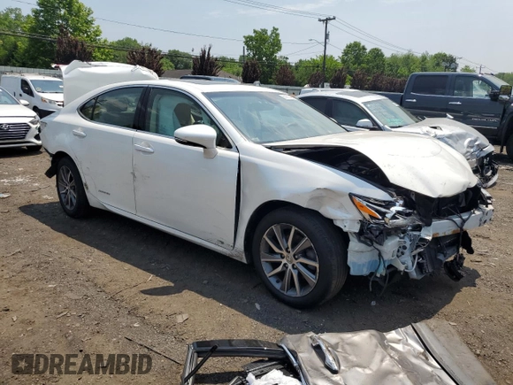 2018 Lexus ES 300h with VIN JTHBW1GG4J2192821, listed as a Copart auction lot 60351495 with 95,460 mi miles and Salvage title. Bid and sale history available at DreamBid. Image 4.