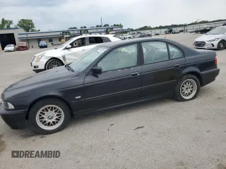 2001 BMW 5 Series 525i z VIN WBADT43471GF58824, wystawiony jako Copart lot #56103395 z przebiegiem Nie podano mil oraz Czysty tytuł • Clean title. Historia ofert i sprzedaży dostępna na DreamBid. Obrazek 1.