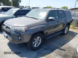 2020 Toyota 4Runner SR5 with VIN JTEZU5JRXL5219668, listed as a IAAI auction lot 42328511 with 99,970 mi miles and . Bid and sale history available at DreamBid. Image 19.