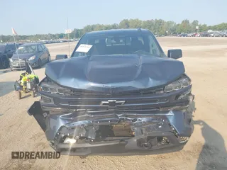 2019 Chevrolet Silverado 1500 RST with VIN 1GCRYEED8KZ353738, listed as a IAAI auction lot 40343310 with 96,077 mi miles and . Bid and sale history available at DreamBid. Image 12.