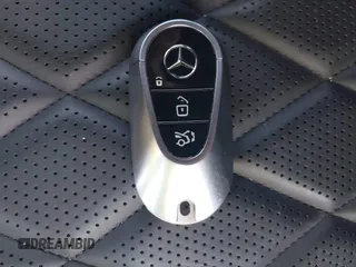 2024 Mercedes-Benz S 580e with VIN W1K6G6KB2RA261358, listed as a IAAI auction lot 41921261 with 10,845 mi miles and . Bid and sale history available at DreamBid. Image 11.