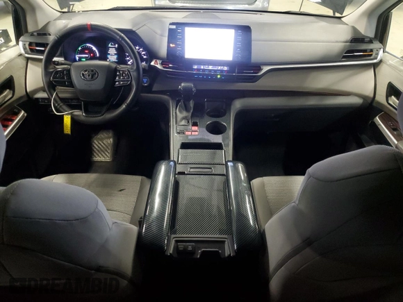 2022 Toyota Sienna LE z VIN 5TDKSKFC7NS046607, wystawiony jako Copart lot #59079205 z przebiegiem 190 151 mil mil oraz Czysty tytuł • Clean title. Historia ofert i sprzedaży dostępna na DreamBid. Obrazek 8.