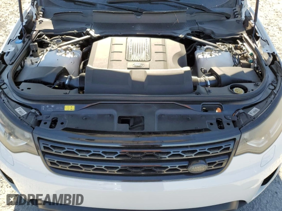 2017 Land Rover Discovery HSE with VIN SALRRBBV0HA028297, listed as a Copart auction lot 82135784 with 110,011 mi miles and Clean Title. Bid and sale history available at DreamBid. Image 12.