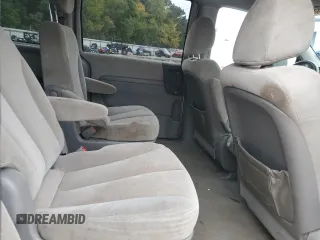 2007 Kia Sedona LX with VIN KNDMB233876174354, listed as a Copart auction lot 78527234 with 236,048 mi miles and Salvage Title. Bid and sale history available at carsss.com. Image 11.