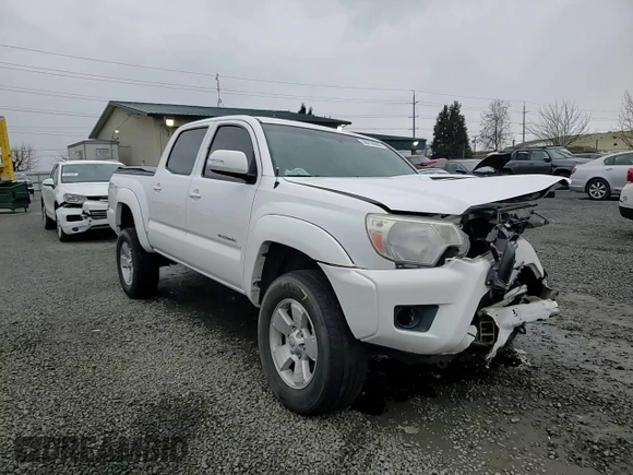2015 Toyota Tacoma with VIN 3TMLU4EN2FM174431, listed as a Copart auction lot 50756285 with 94,739 mi miles and Salvage title. Bid and sale history available at DreamBid. Image 10.